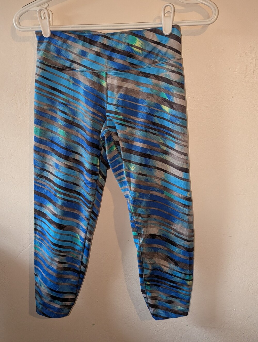 Calvin Klein Blue & Black Performance Capris
